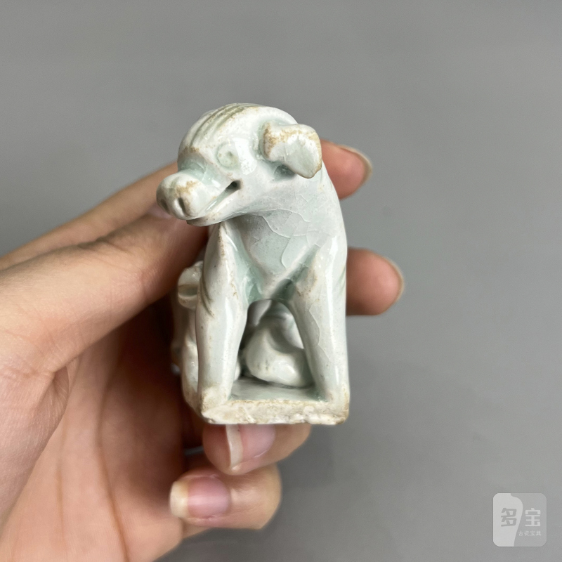 明代 青白釉旺财摆件 - 图15